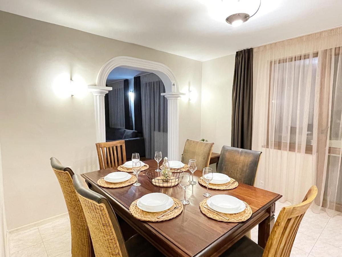 Fenix 2 Bedroom Apartment Varna Center Esterno foto